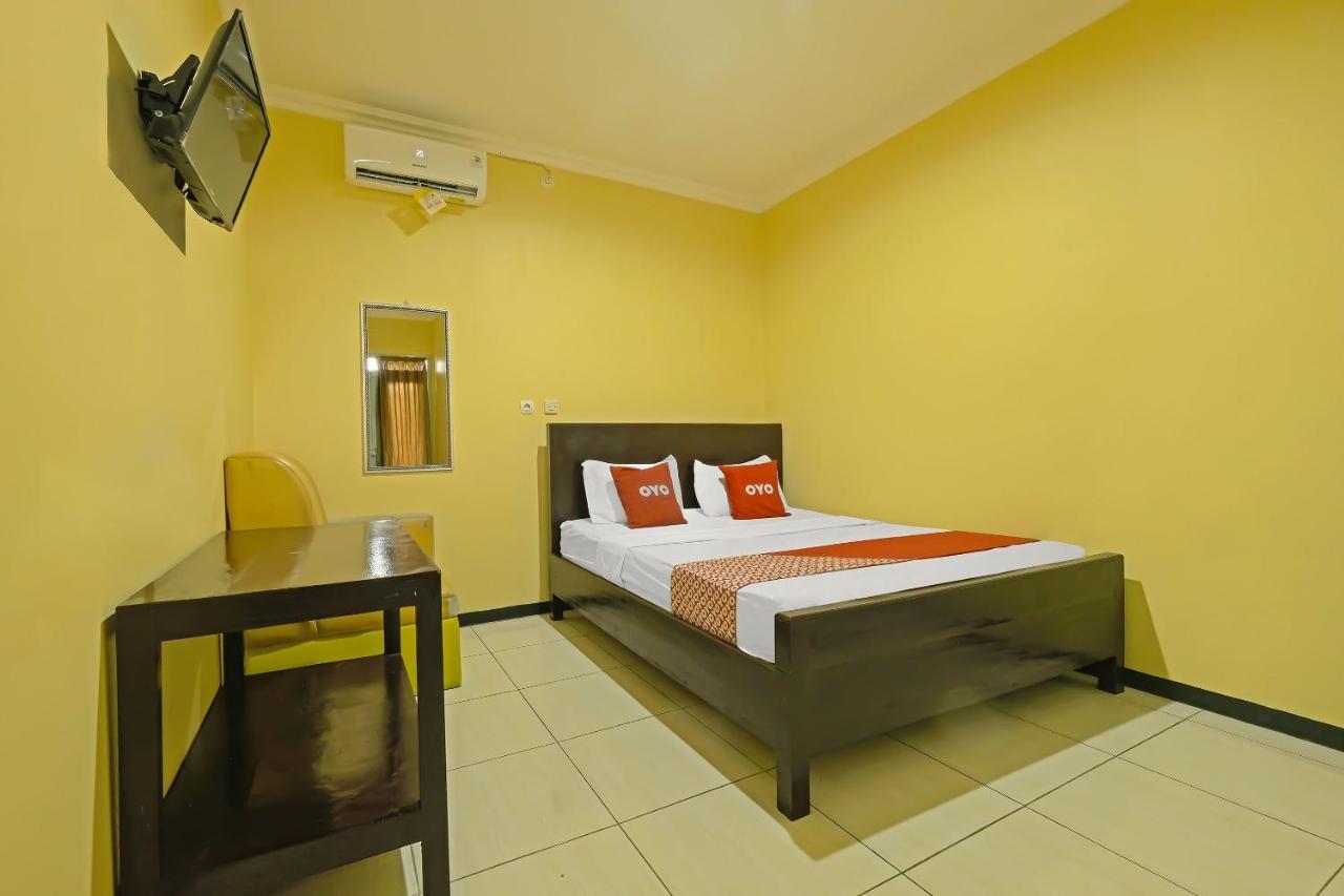 Oyo 92483 Hotel Kirana Salatiga Exteriör bild