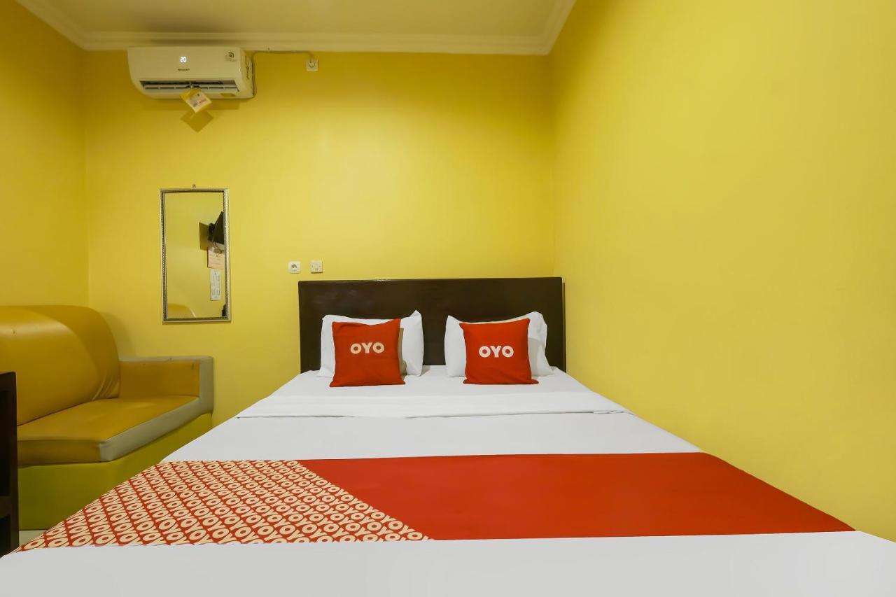 Oyo 92483 Hotel Kirana Salatiga Exteriör bild