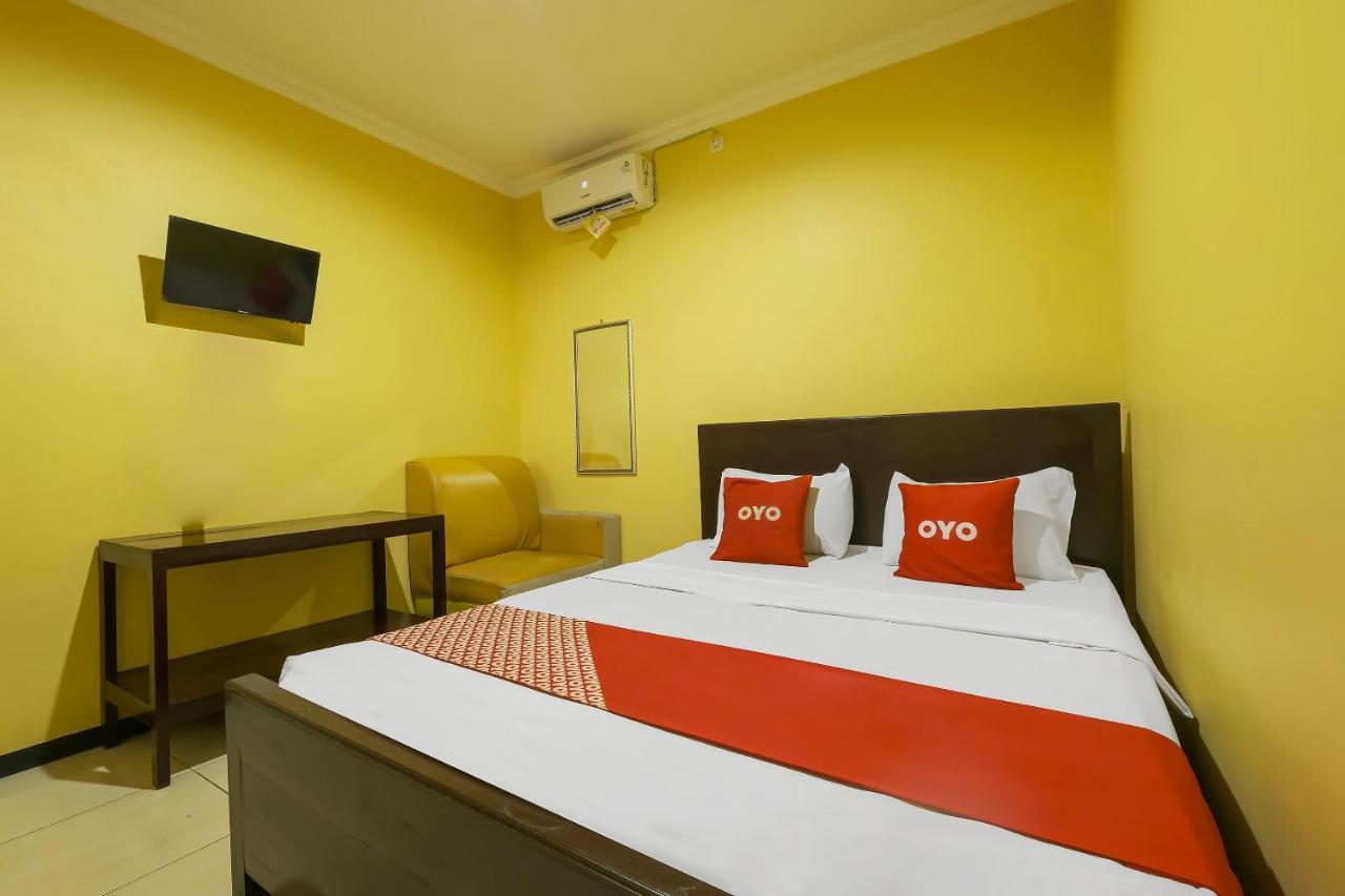 Oyo 92483 Hotel Kirana Salatiga Exteriör bild