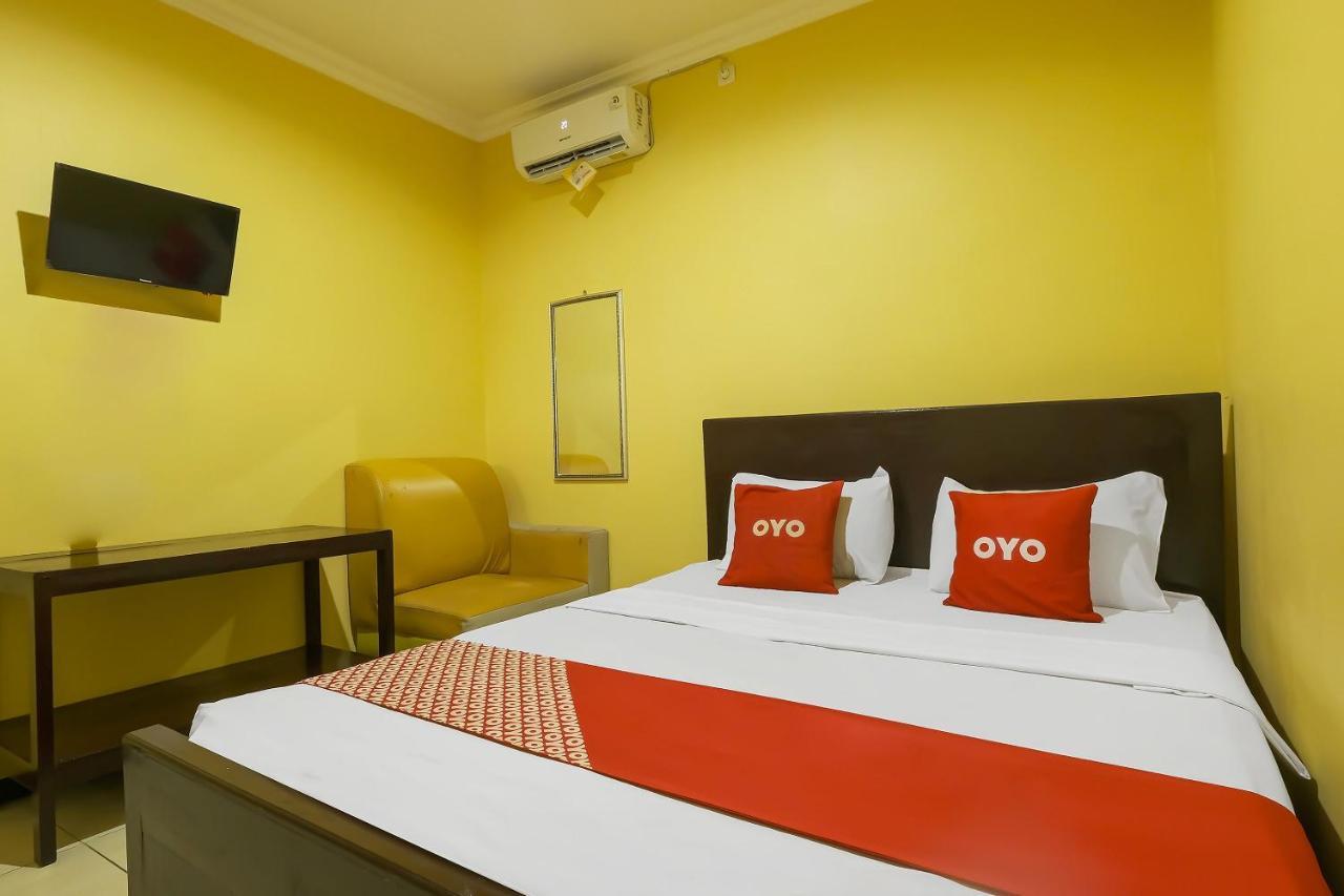 Oyo 92483 Hotel Kirana Salatiga Exteriör bild