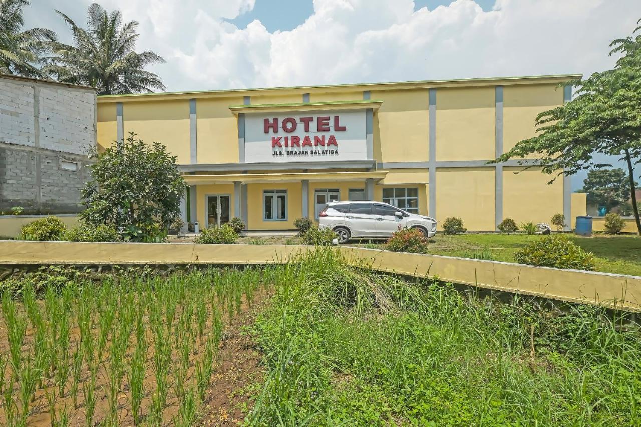 Oyo 92483 Hotel Kirana Salatiga Exteriör bild